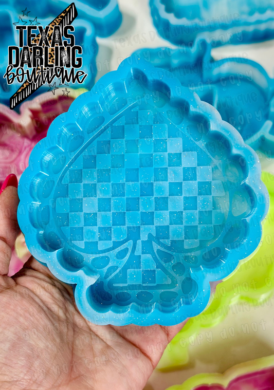 Checkered Turquoise Spade