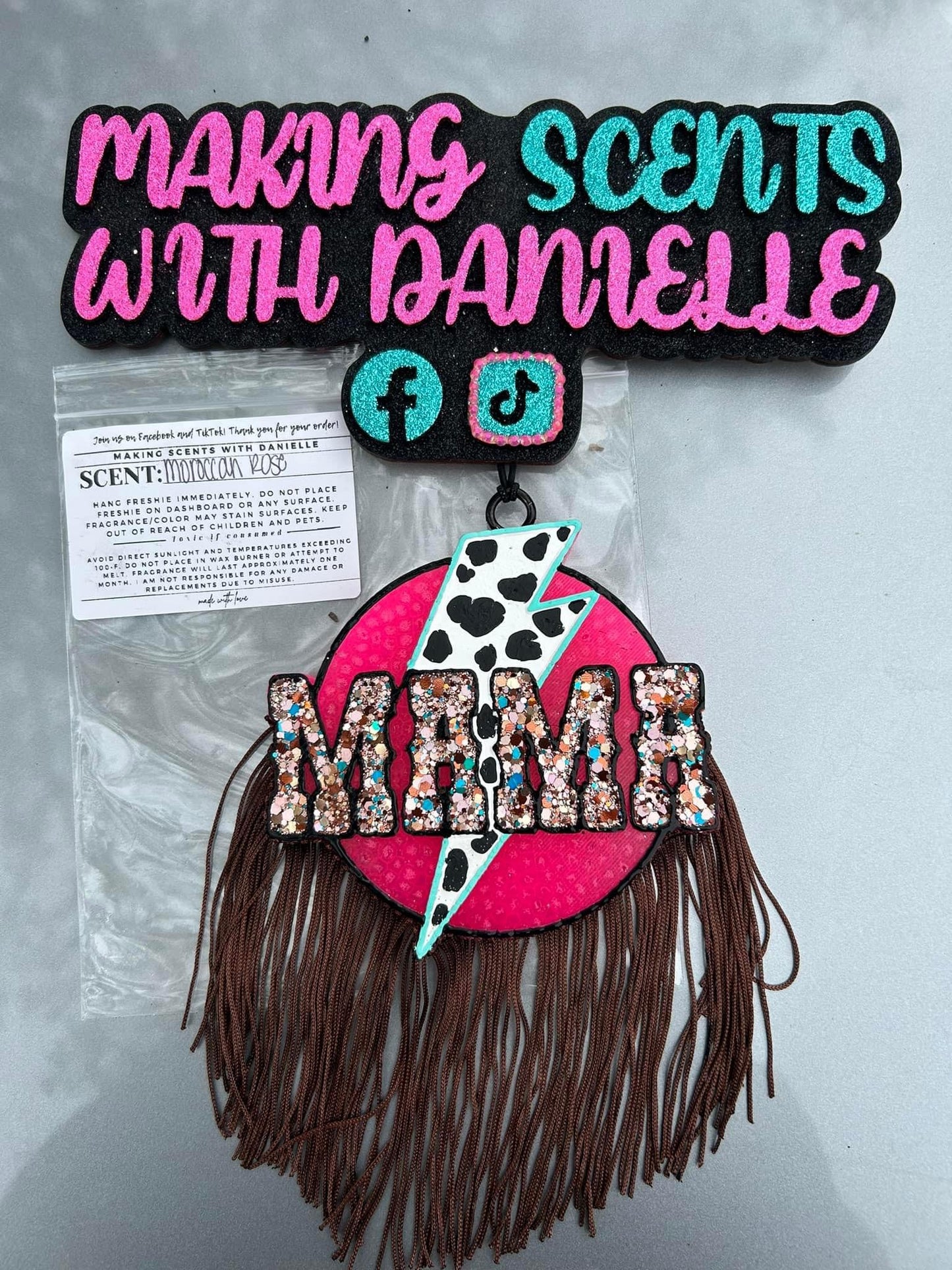 Mama Lightning Bolt (Round)