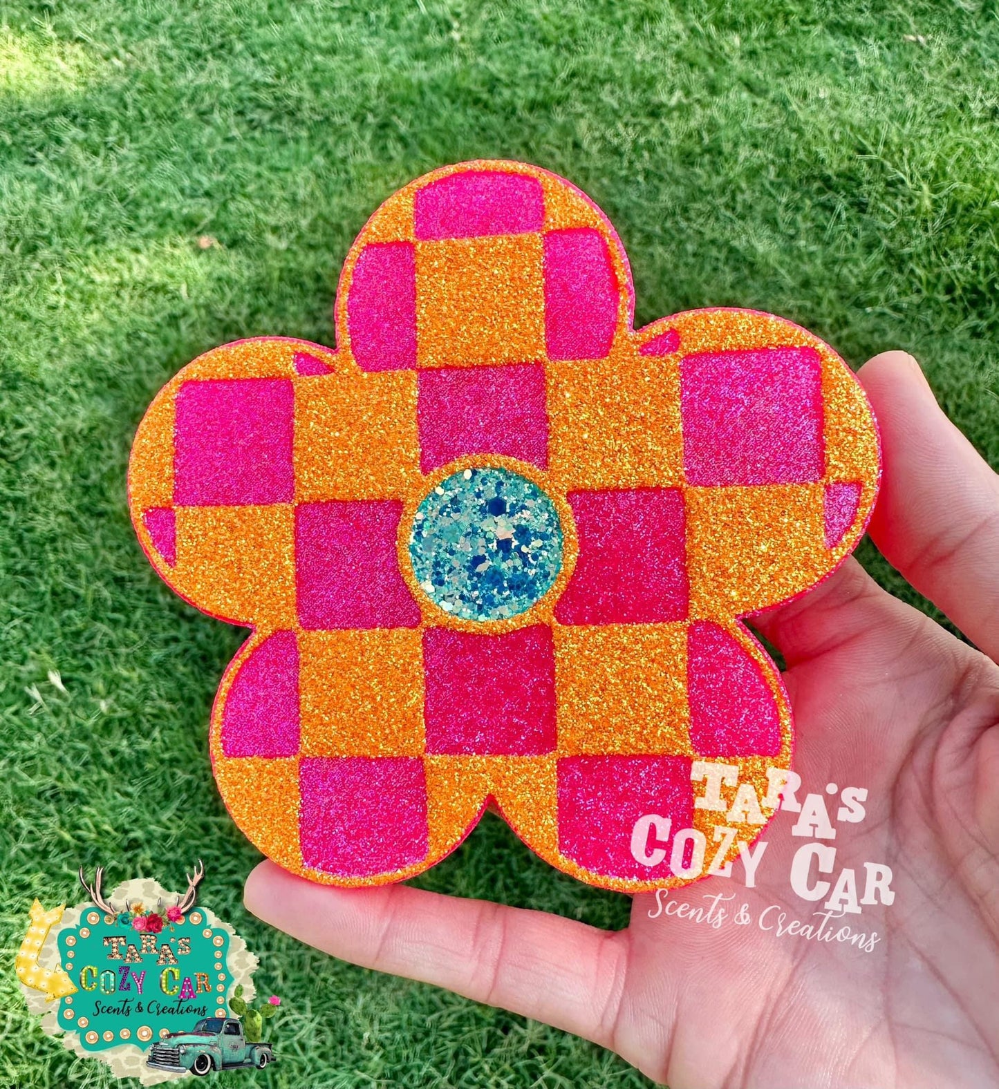 Retro Checkered Daisy