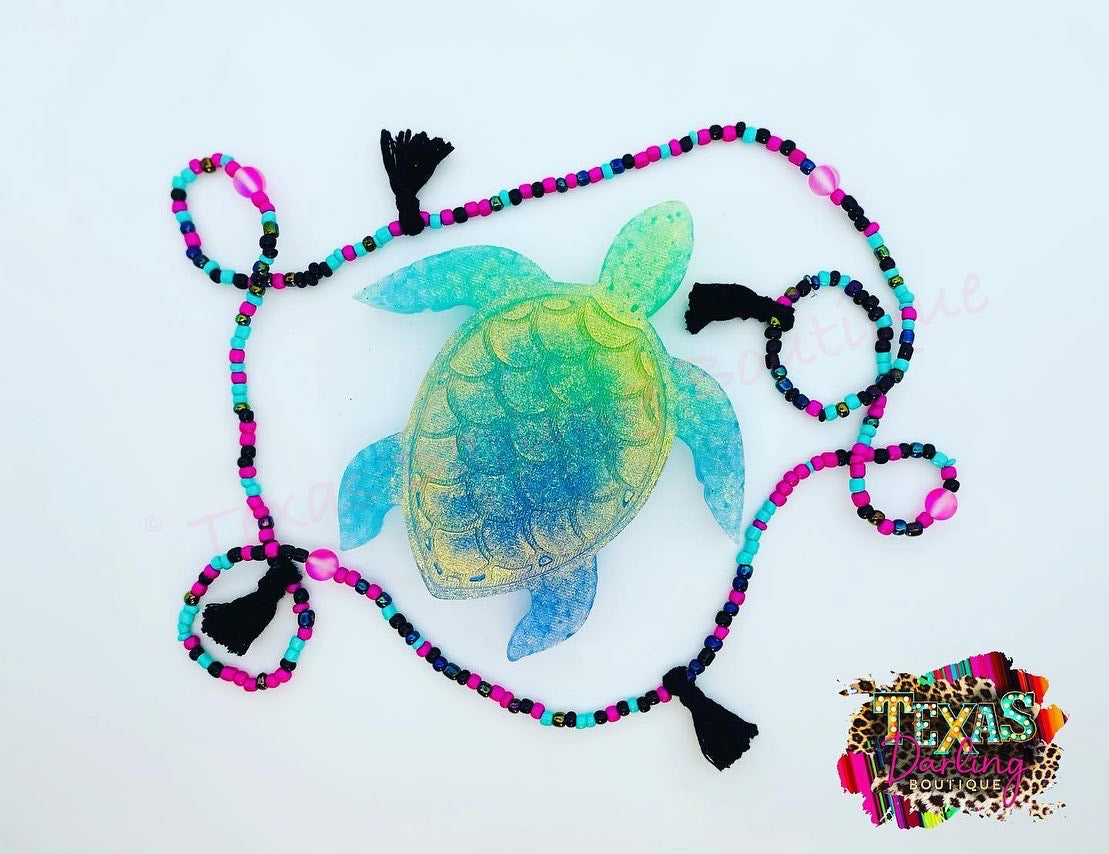 Turquoise Sea Turtle String Bracelet Cream
